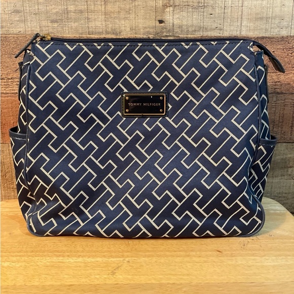 Tommy Hilfiger bag - Picture 1 of 9